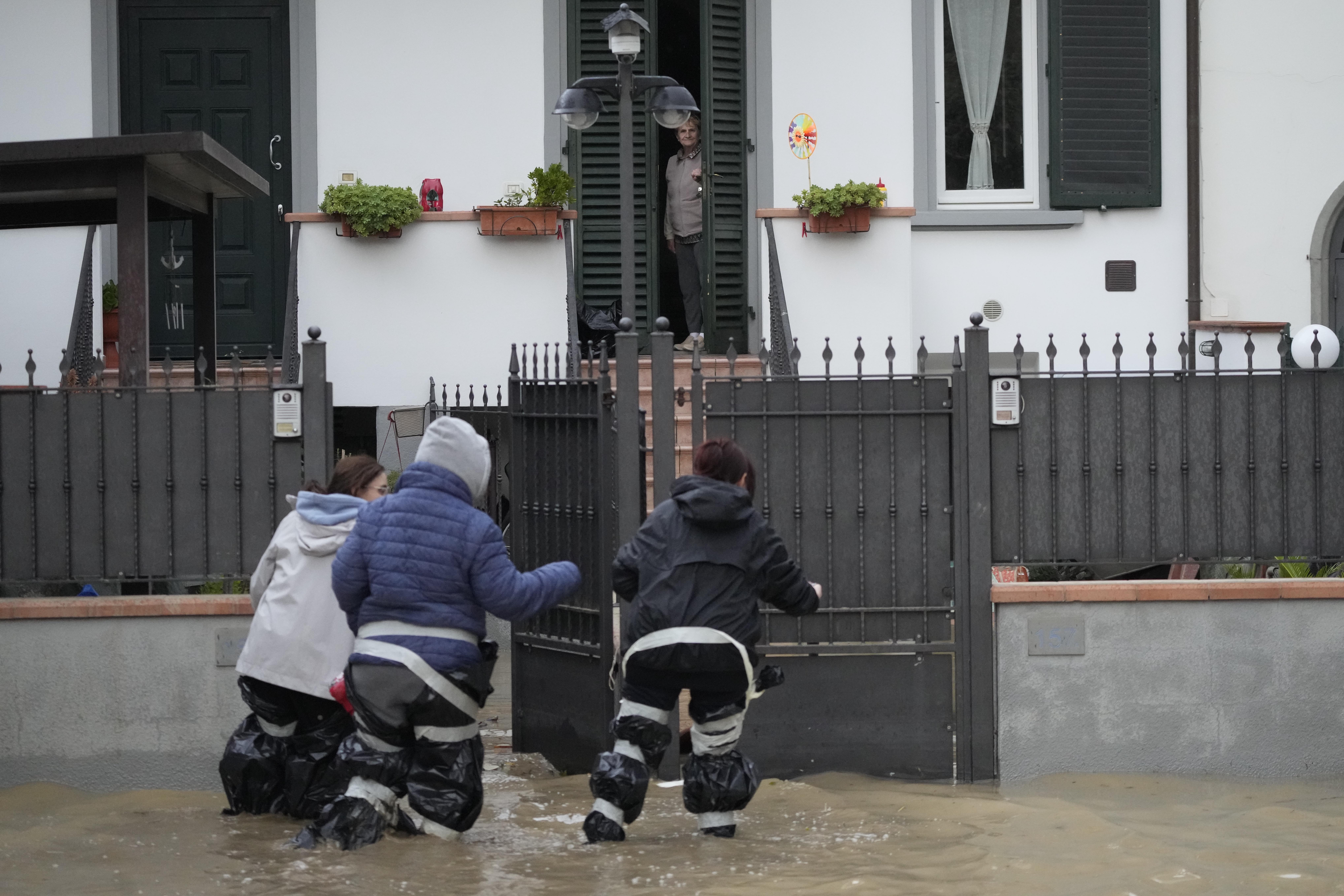 Sette morti e due dispersi in Italia per un'ondata di maltempo (foto)