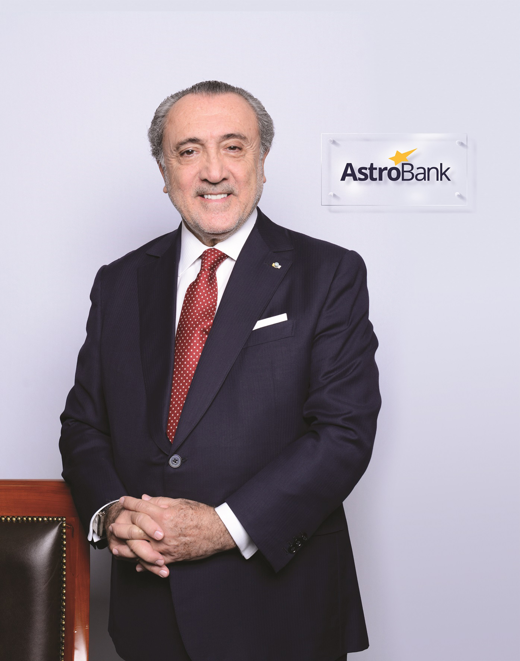 DR. SHADI A. KARAM Προέδρος ΔΣ Astrobank