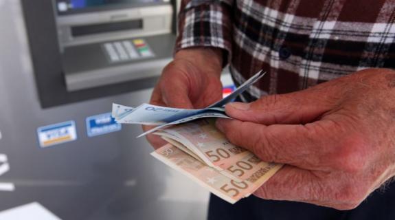 ΑΤΜ σε χωριά: «Είναι απαίτηση και όχι αίτημα των ηλικιωμένων προς τις τράπεζες»