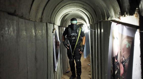 Τα τούνελ της Χαμάς που «πονοκεφαλιάζουν» το Ισραήλ (ΒΙΝΤΕΟ)
