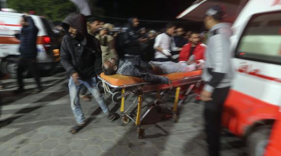 Χαμάς: Το Ισραήλ περικύκλωσε το νοσοκομείο Νάσερ στη Χαν Γιούνις