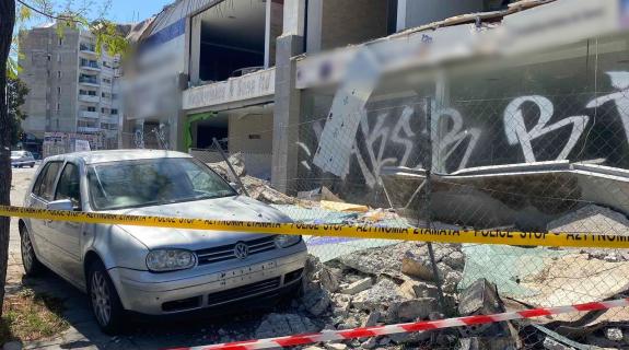 Η απάντηση του Δήμου Λεμεσού για την κατάρρευση τοίχου σε εγκαταλελειμένο κτίριο