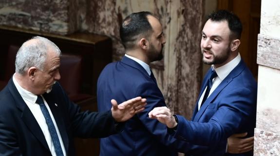 Ελλάδα: Στον ανακριτή ο βουλευτής Φλώρος, κατηγορείται για κακούργημα