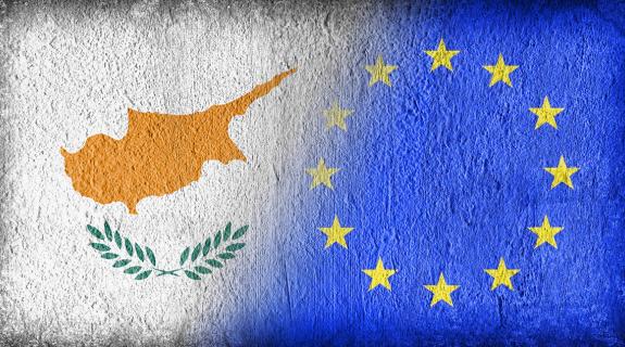 Βήματα προόδου σε θέματα διαφθοράς εντοπίζει Ευρωπαϊκή Έκθεση για την Κύπρο