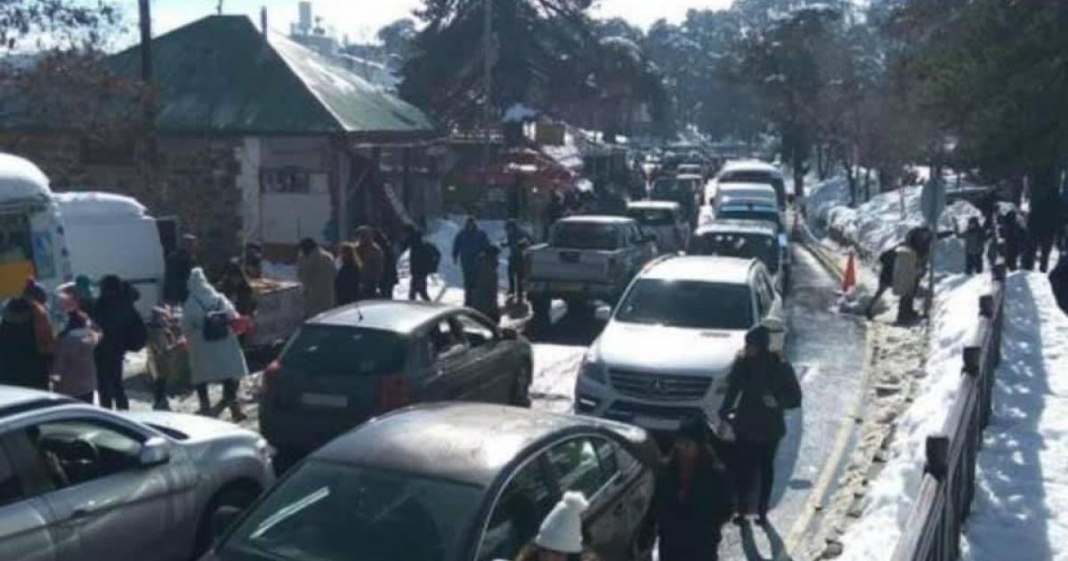 Η αστυνομία αποκρίνεται με «αποκλεισμό» μετά τον όχλο του Τροόδους (VIDEO)