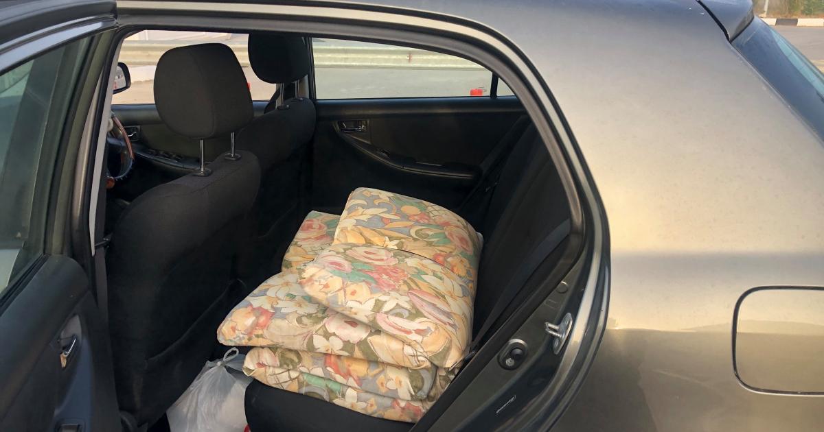 Πρόστιμο 300 ευρώ για μια γυναίκα που κοιμάται στο αυτοκίνητό της σε έναν ελαιώνα