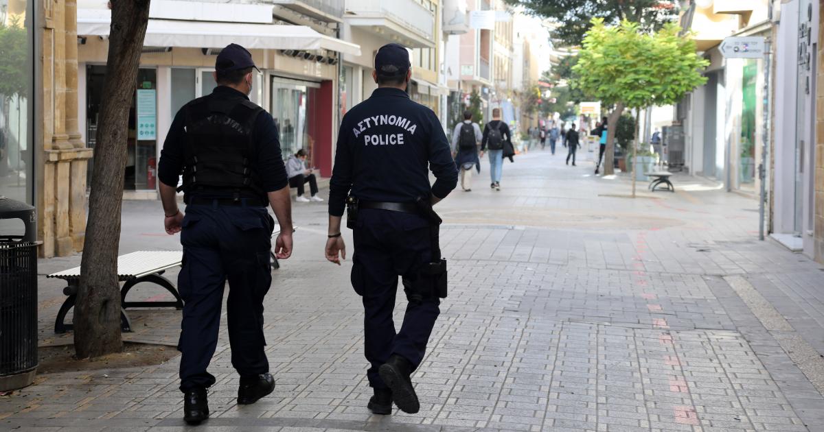 Για τρεις ημέρες, η αστυνομία «πολεμούσε» με αταξία πολίτες και επιχειρηματίες