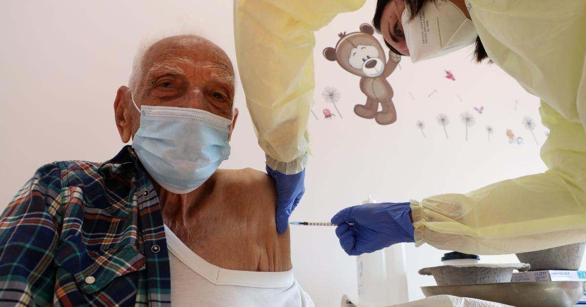 Σήμερα, 138 ηλικιωμένοι θα λάβουν εμβόλιο κατά του Covid-19 από τον δήμο Avienos