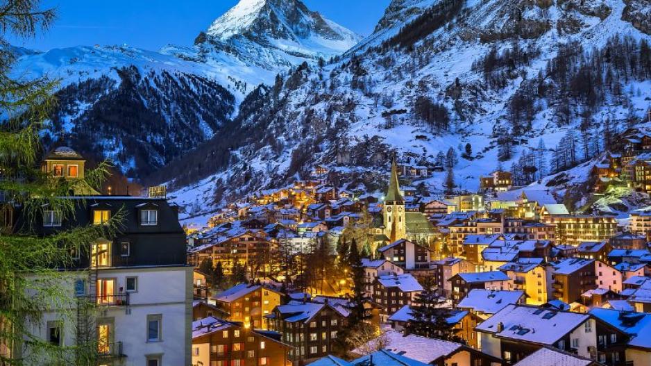Ελβετία: Δεκατρείς χιλιάδες τουρίστες έχουν αποκλειστεί σε ...