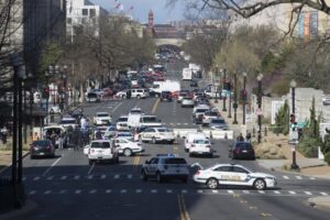 Συναγερμός στην Ουάσιγκτον-Πυροβολισμοί έξω απο το Καπιτώλειο