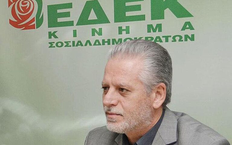 Μαρίνος Σιζόπουλος: Δημοψήφισμα πριν την επανέναρξη των συνομιλιών