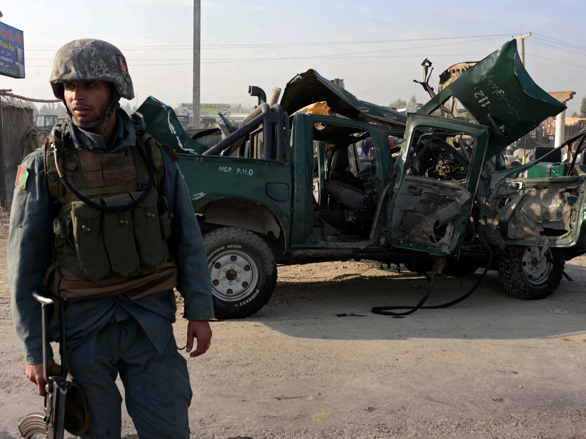 Αφγανιστάν: Εννιά αστυνομικοί νεκροί μετά από επίθεση σε αυτοκινητοπομπή