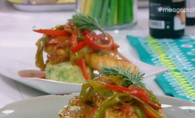 Κοτόπουλο με σάλτσα από φρέσκιες πιπεριές