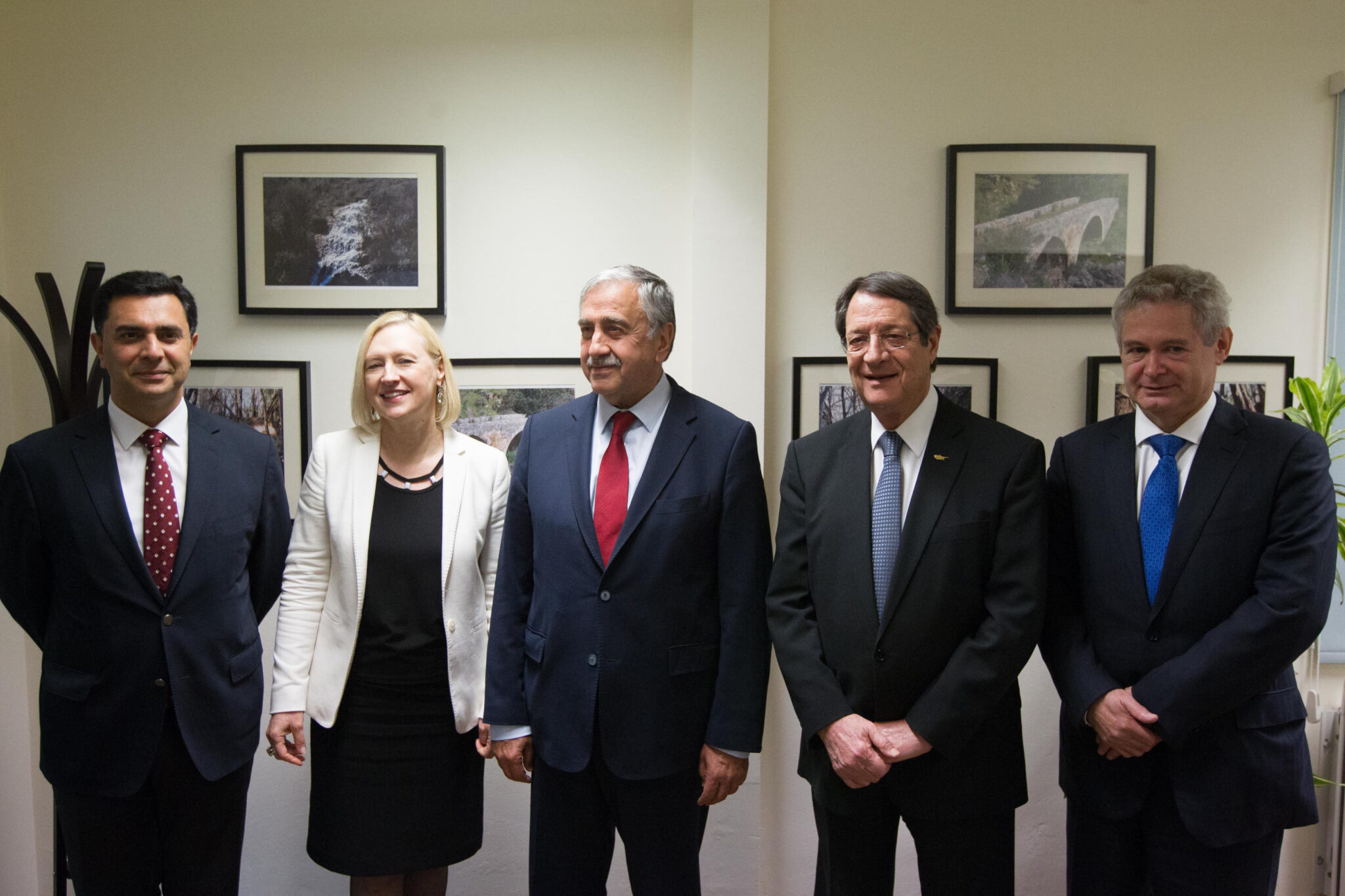 Aρνητική συγκυρία για το κυπριακό