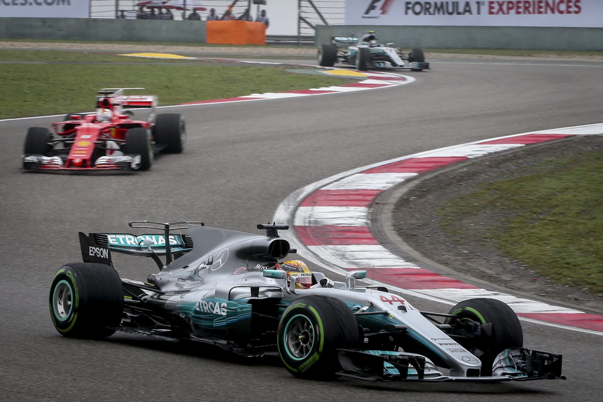 Formula 1: Νικητής στο… χάος ο Χάμιλτον