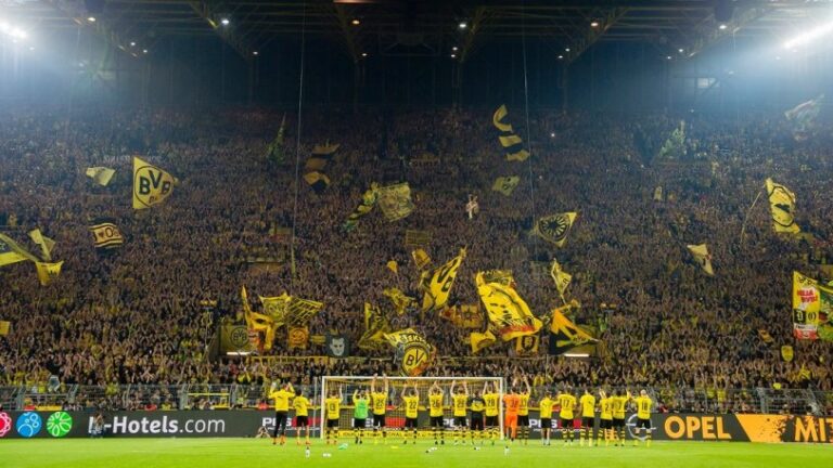 «Είτε Ντόρτμουντ, είτε Μπάγερν, είτε Σάλκε, απόψε είμαστε ένα»!