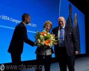 Επίτιμο μέλος της UEFA ο Μ. Λευκαρίτης, καθολική αναγνώριση της προσφοράς του