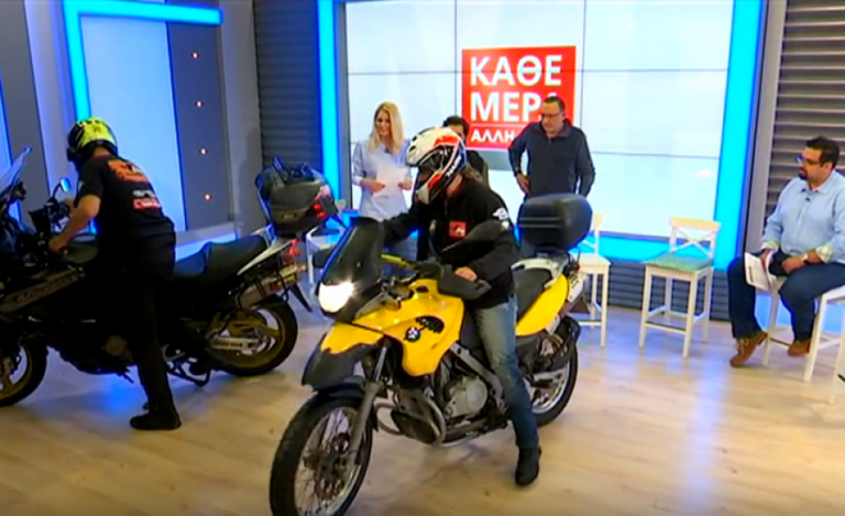 Μοτοσυκλετιστές μεταφέρουν το Άγιο Φως σε ολόκληρη την Κύπρο (ΒΙΝΤΕΟ)