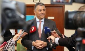 Νικόλας Χατζηγιάννης: "Υπερμεγέθης ο τραπεζικός τομέας στην Κύπρο"