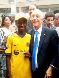 Ο θαυμαστής του Σοάρες με τον Πορτογάλο Πρόεδρο!