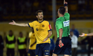 Μπαίνει στον ''πάγο'' ο Ψευδιώτης