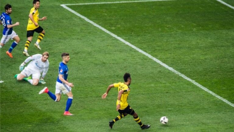 Ισόπαλο το ντέρμπι της κοιλάδας του Ρούρ