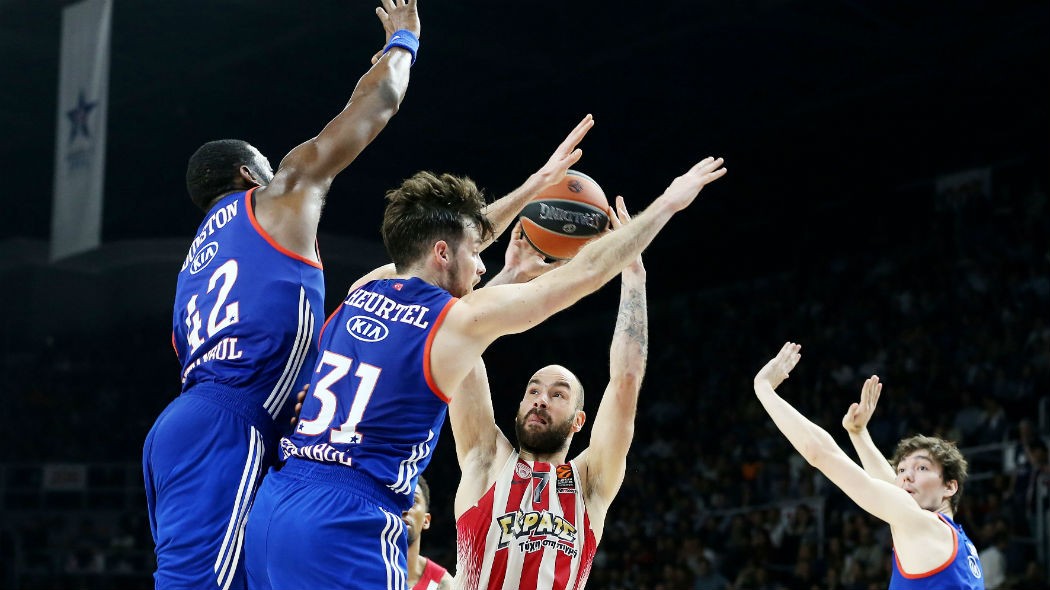 Άργησε να το πιστέψει και έχασε στην Πόλη ο Ολυμπιακός