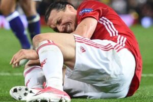 Σόκ με Ζλάταν στην Γιουνάιτεντ, χάνει το υπόλοιπο της χρονιάς
