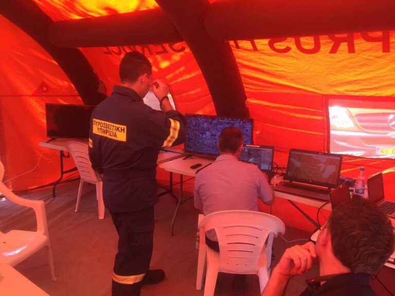 Η Πυροσβεστική αντιμέτωπη με τη "Λαίλαπα 2017" (ΦΩΤΟ-ΒΙΝΤΕΟ)