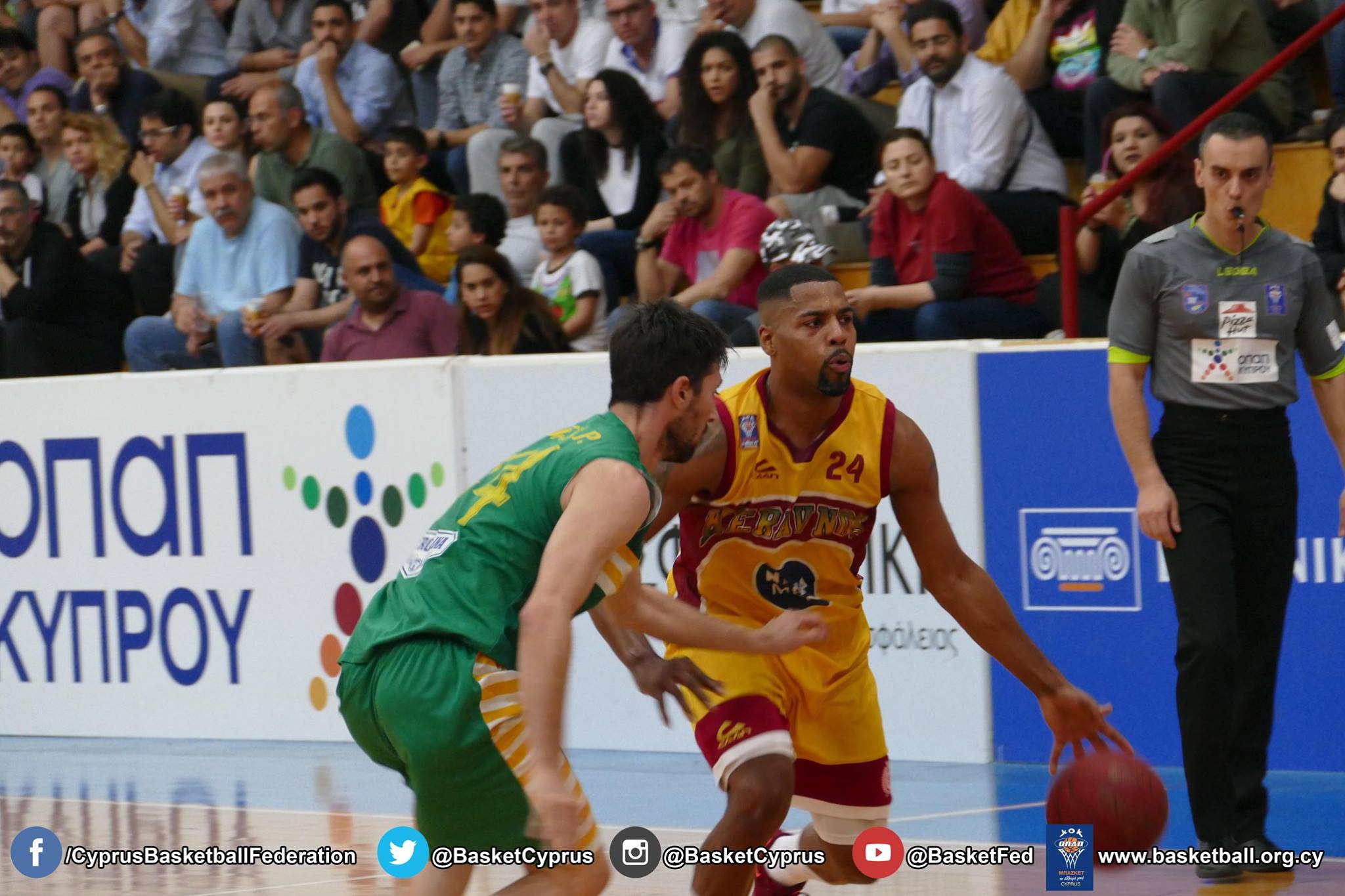 Νίκη και προβάδισμα για Κεραυνό