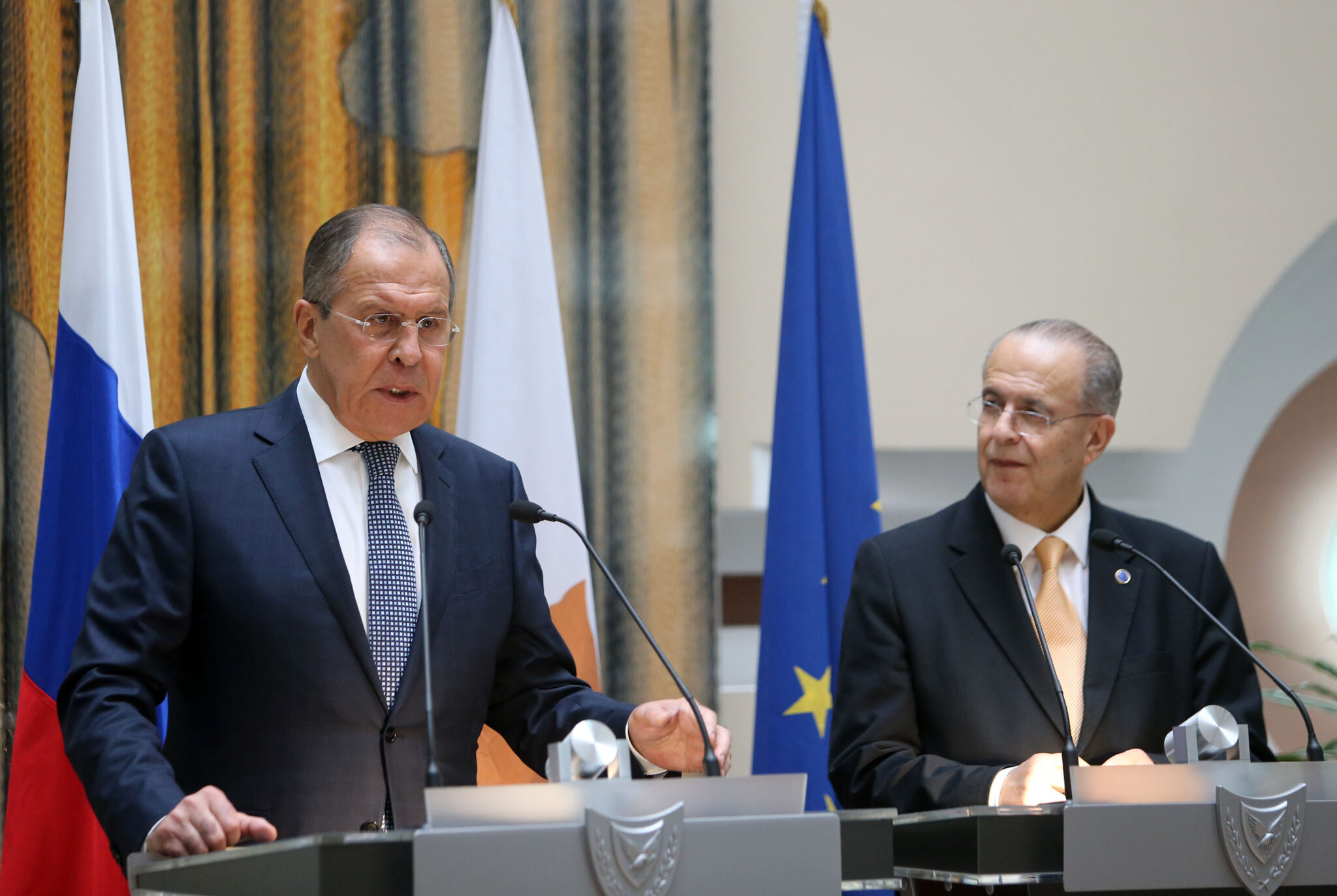 Μηνύματα για κυπριακό και τουρκικές προκλήσεις δια στόματος Λαβρόφ (ΒΙΝΤΕΟ)