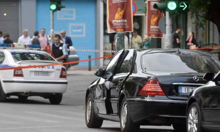 Λάθη στο χειρισμό του φακέλου-βόμβα προς Παπαδήμο παραδέχθηκε η Κυβέρνηση