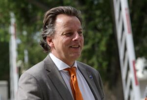 Ολλανδός ΥΠΕΞ: Η λύση δεν πρέπει να καθυστερήσει πολύ