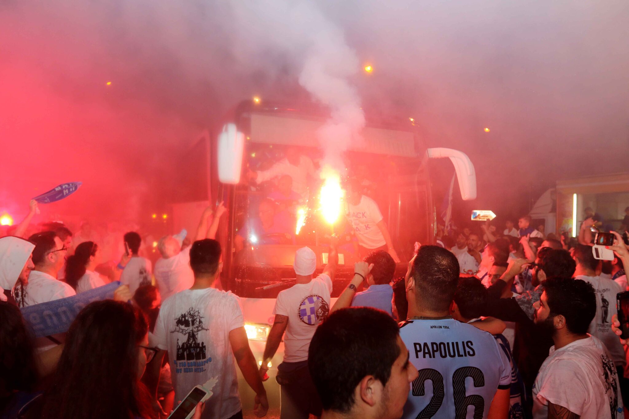 Γλέντι μέχρι το πρωί για το ένατο Κύπελλο (video)