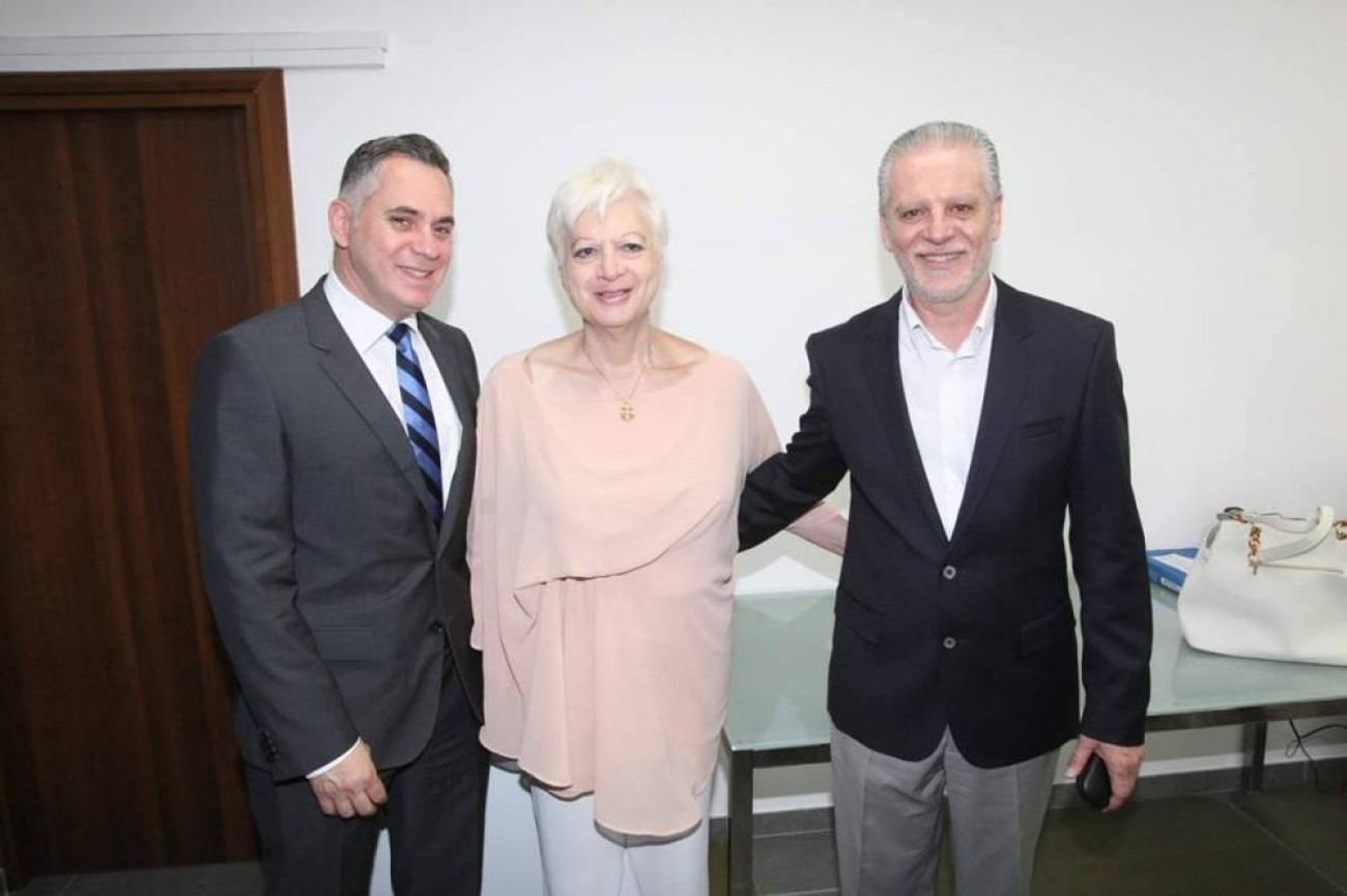 Φουλάρουν μηχανές, "τρέχουν" για σύνταξη προγράμματος (ΒΙΝΤΕΟ)