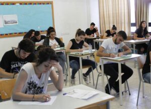 Παγκύπριες εξετάσεις: 16 Μαϊου με 9 Ιουνίου ρίχνονται στη μάχη οι 8139 μαθητές