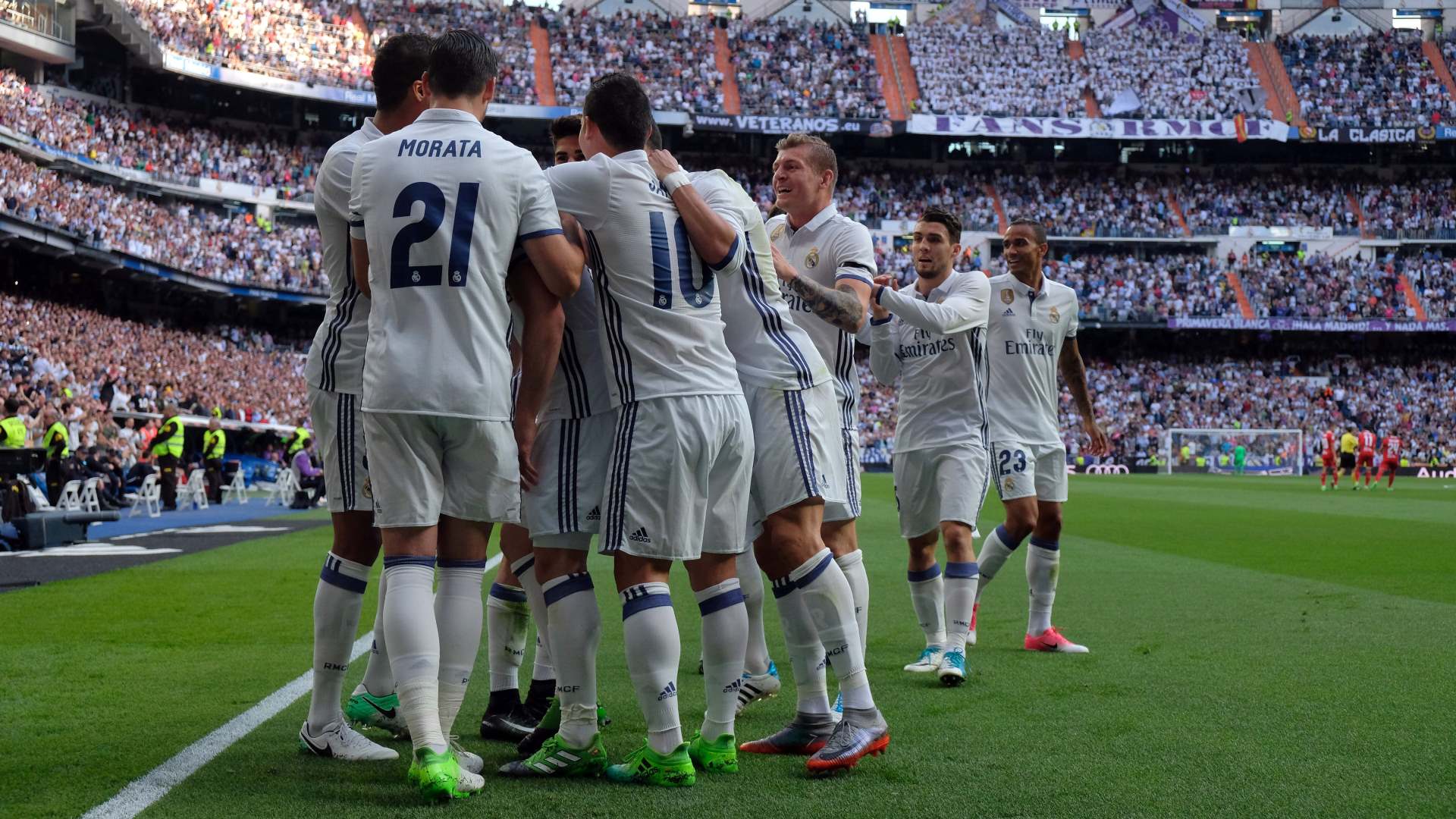 Η δράση στην Ευρώπη: Χέρι-χέρι Μπάρσα και Ρεάλ