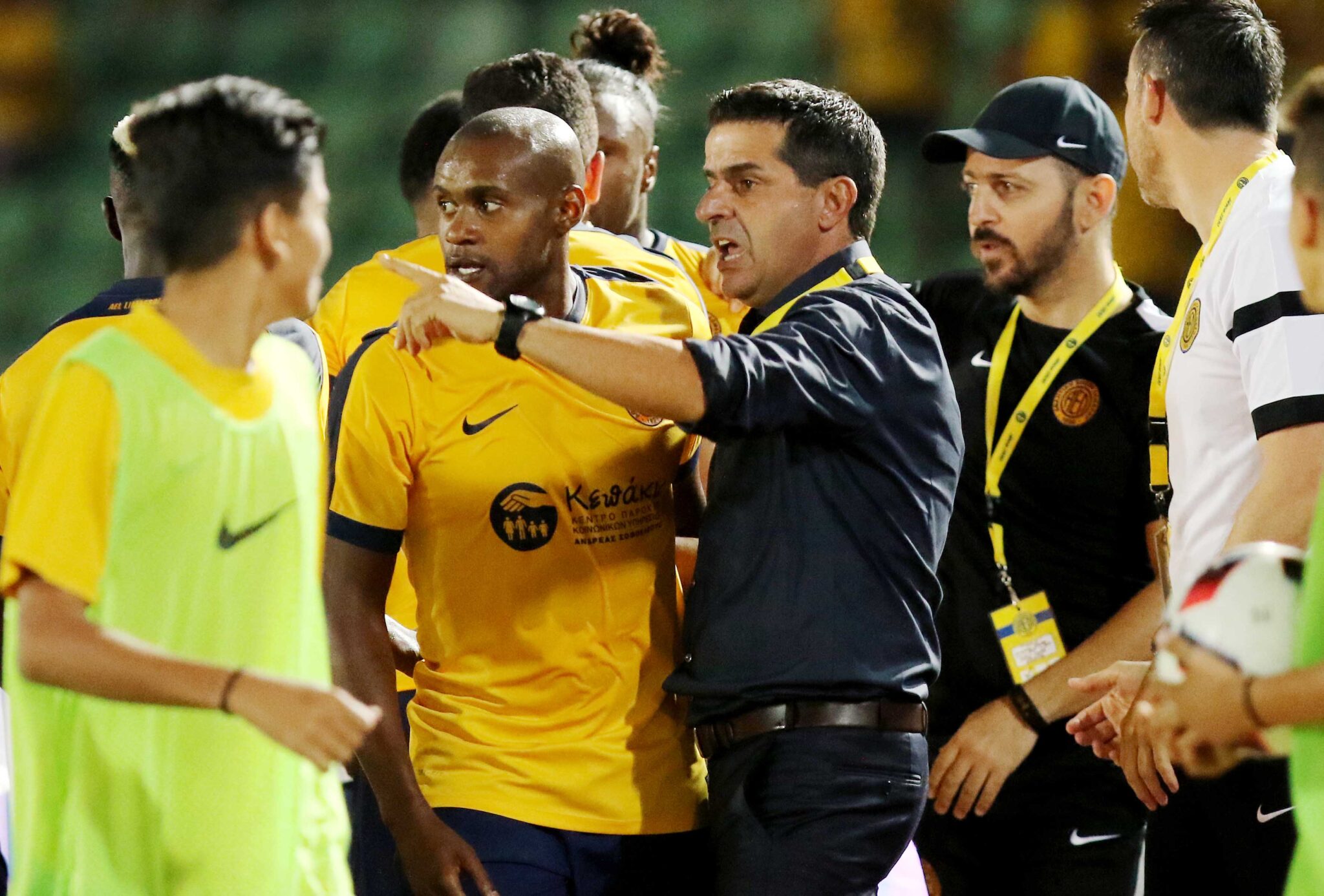 Μάρκο Αϊρόσα κατά Πάμπου: «Μας παράτησε όταν τον χρειαζόμασταν»