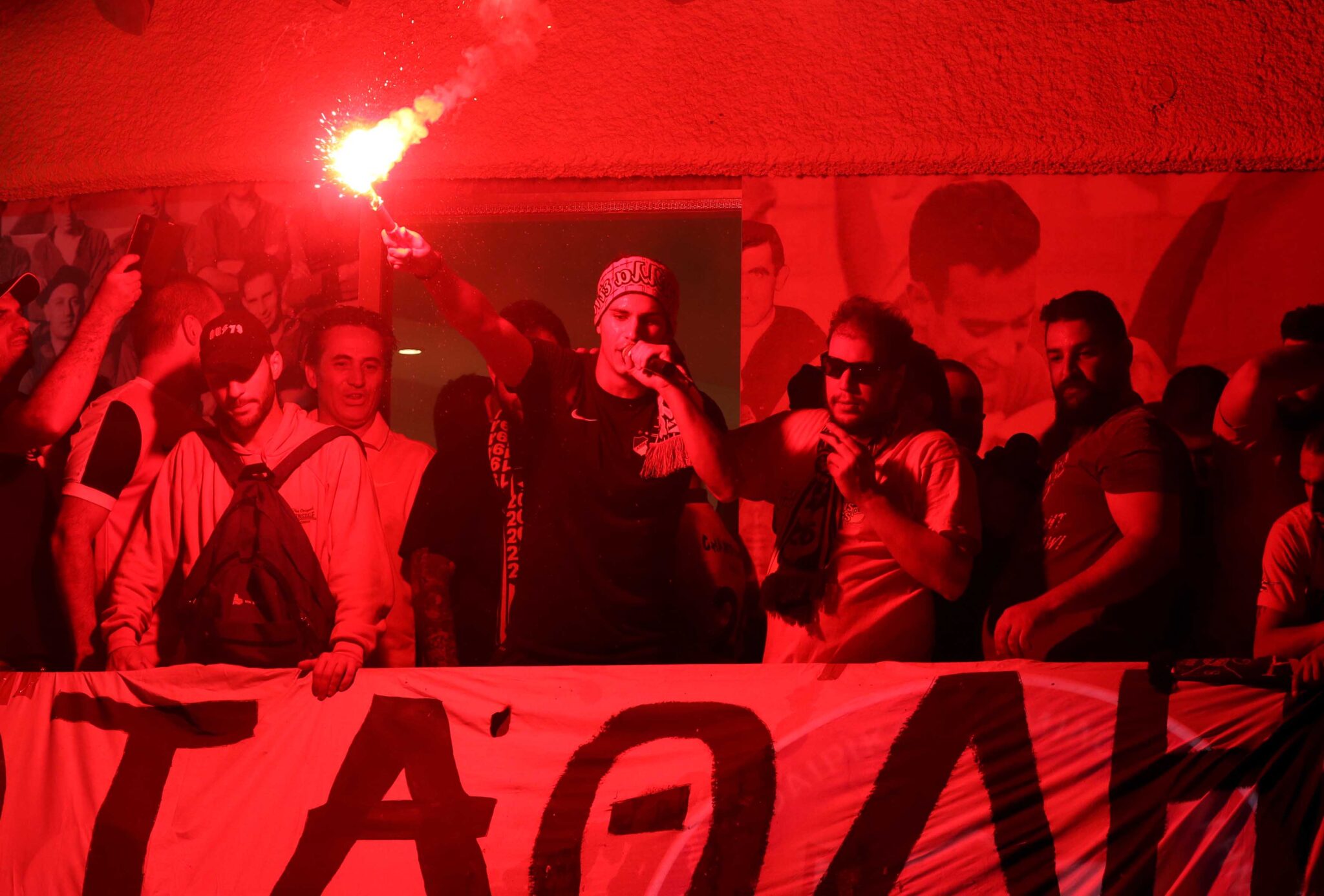 Κάηκε το πελεκούδι στον ΑΠΟΕΛ (φωτός)