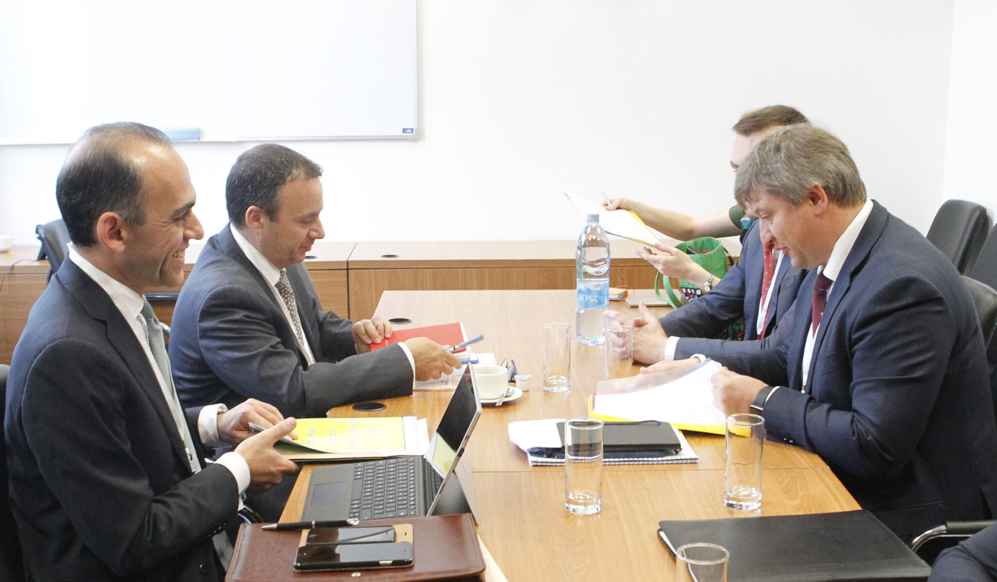 Συναντήσεις Υπουργού Οικονομικών στο πλαίσιο  της Γενικής Συνέλευσης της ΕΤΑΑ