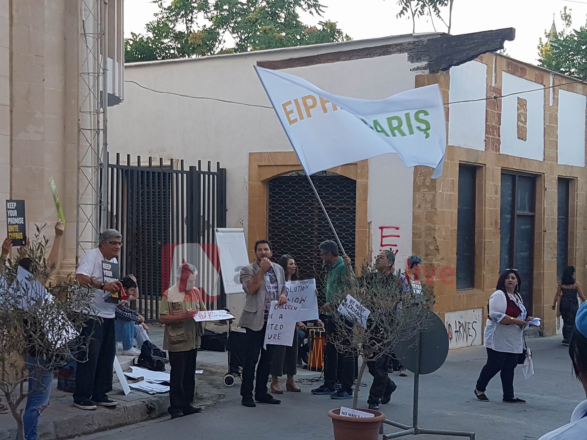 Μεγάλη εκδήλωση υπέρ της ειρήνης και της εξεύρεσης λύσης