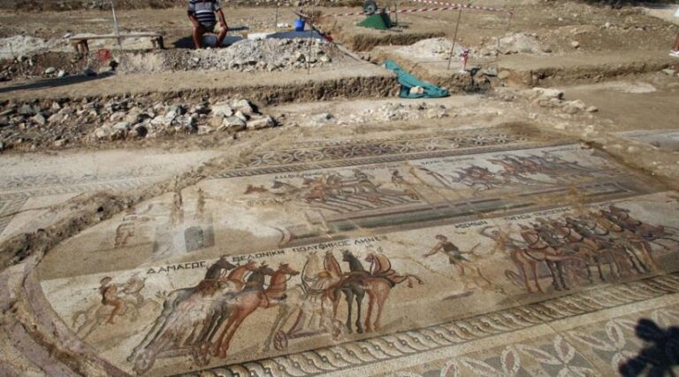 Ένα εξαιρετικά σπάνιο Ρωμαϊκό ψηφιδωτό ανακαλύφθηκε στο Ακάκι