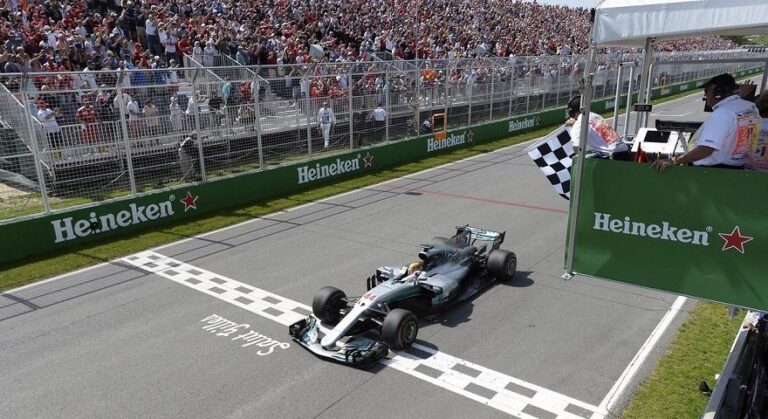 Άνετος στον Καναδά ο Χάμιλτον