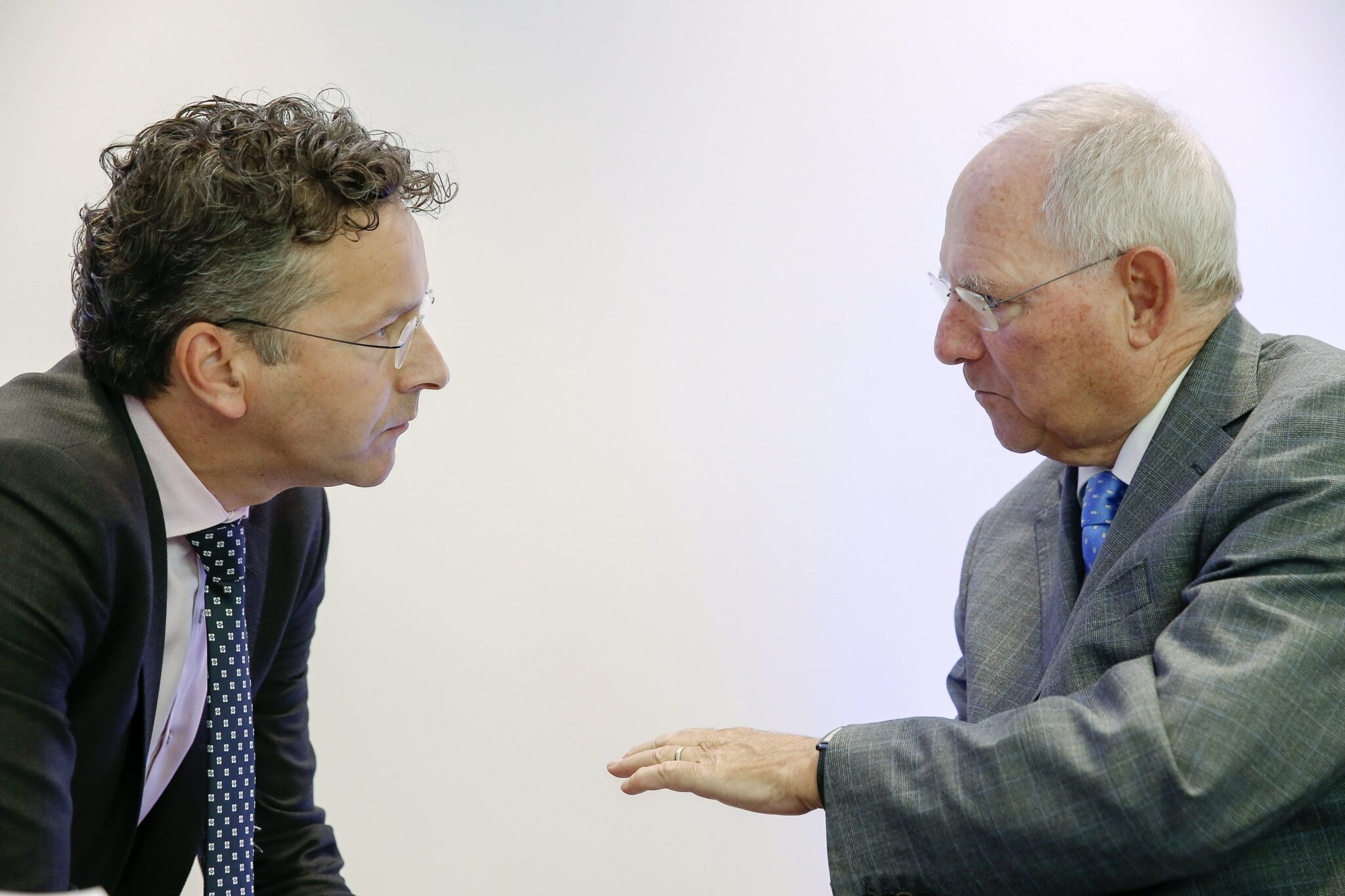 Κρίσιμη συνεδρίαση του Eurogroup στις Βρυξέλλες για το ελληνικό χρέος