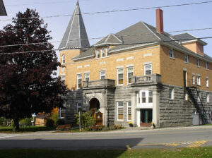 Το κτίριο, που μοιράζονται Ηνωμένες Πολιτείες και Καναδάς (ΦΩΤΟ)