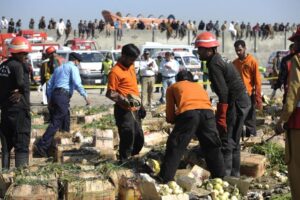 Τραγικό θάνατο βρήκαν έξι αγόρια όταν έπαιζαν με βόμβα
