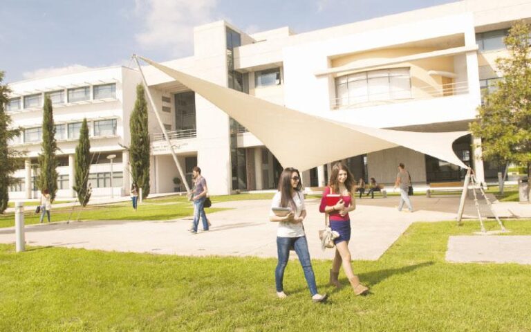 Αυτοί είναι οι δύο αντιπρυτάνεις του Πανεπιστημίου Κύπρου