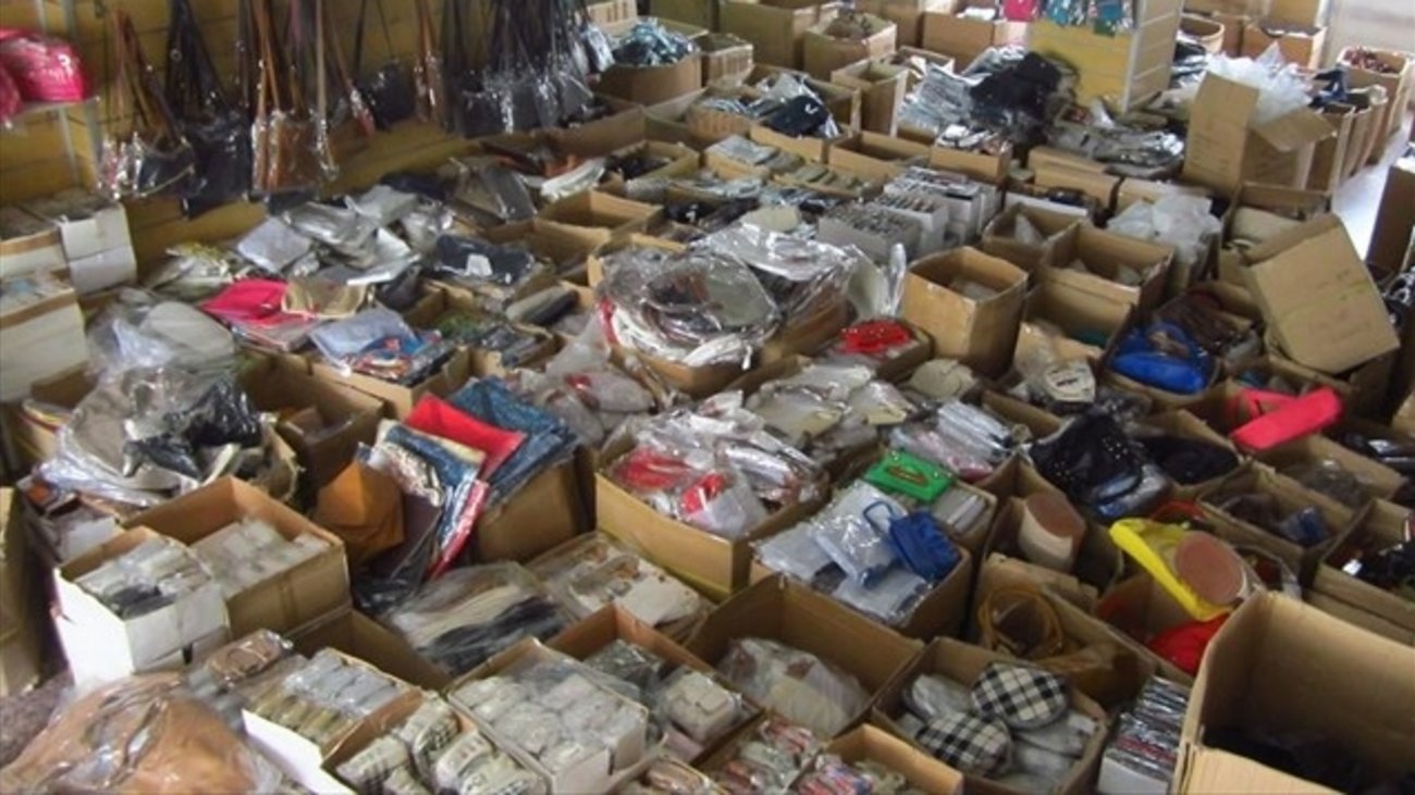 Χιλιάδες προϊόντα "μαϊμού" βρέθηκαν σε κατάστημα στην Αγία Νάπα