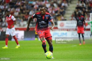 Αυτός είναι ο αντι-Πιέρος που σκέφτονται στον ΑΠΟΕΛ (ΒΙΝΤΕΟ)