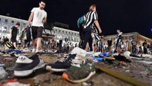 Εκατοντάδες φίλαθλοι της Γιουβέντους ποδοπατήθηκαν στο Τορίνο